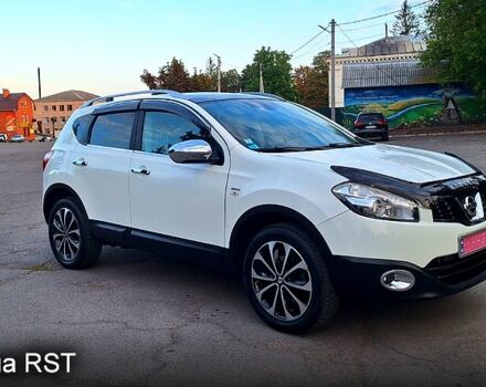 Белый Ниссан Кашкай, объемом двигателя 1.5 л и пробегом 197 тыс. км за 11300 $, фото 2 на Automoto.ua