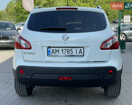 Белый Ниссан Кашкай, объемом двигателя 2 л и пробегом 120 тыс. км за 12955 $, фото 16 на Automoto.ua