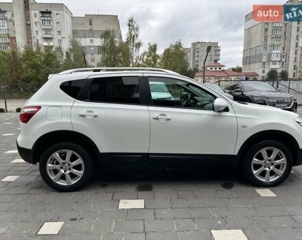 Білий Ніссан Кашкай, об'ємом двигуна 2 л та пробігом 193 тис. км за 12170 $, фото 5 на Automoto.ua