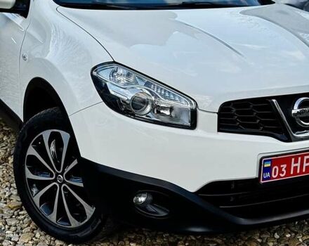 Белый Ниссан Кашкай, объемом двигателя 1.6 л и пробегом 174 тыс. км за 12999 $, фото 1 на Automoto.ua