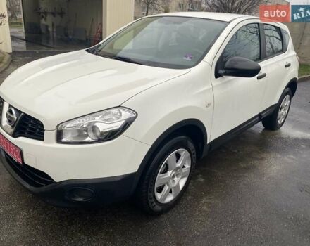 Белый Ниссан Кашкай, объемом двигателя 1.6 л и пробегом 220 тыс. км за 9800 $, фото 11 на Automoto.ua