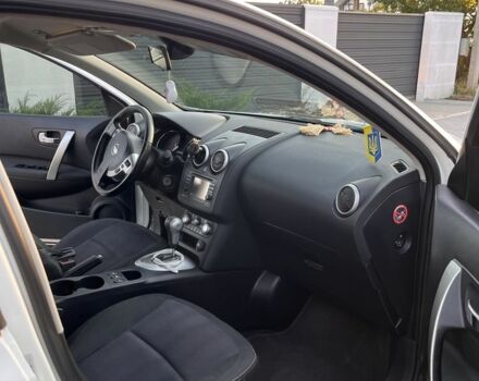 Білий Ніссан Кашкай, об'ємом двигуна 2 л та пробігом 214 тис. км за 10800 $, фото 4 на Automoto.ua