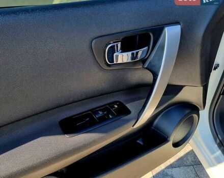 Белый Ниссан Кашкай, объемом двигателя 2 л и пробегом 162 тыс. км за 11899 $, фото 78 на Automoto.ua