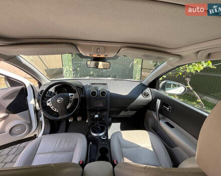 Белый Ниссан Кашкай, объемом двигателя 1.6 л и пробегом 210 тыс. км за 11900 $, фото 12 на Automoto.ua