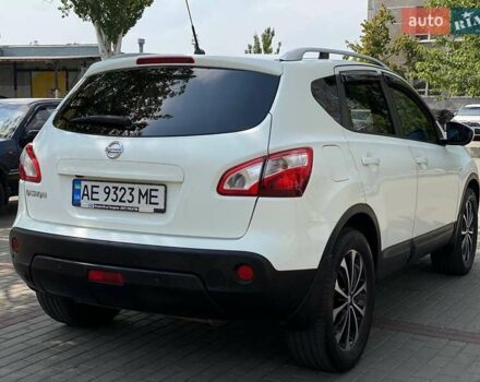 Белый Ниссан Кашкай, объемом двигателя 1.6 л и пробегом 155 тыс. км за 11900 $, фото 6 на Automoto.ua