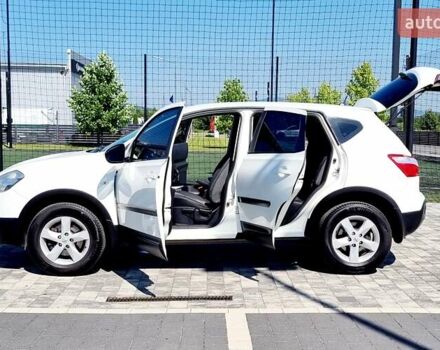 Белый Ниссан Кашкай, объемом двигателя 2 л и пробегом 162 тыс. км за 11899 $, фото 61 на Automoto.ua