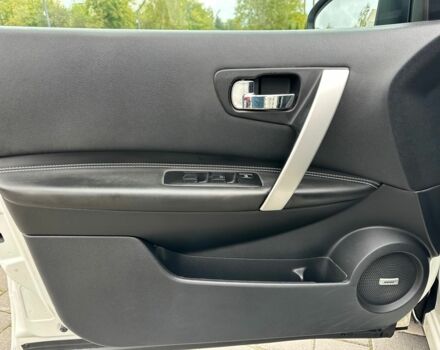 Белый Ниссан Кашкай, объемом двигателя 2 л и пробегом 193 тыс. км за 12230 $, фото 21 на Automoto.ua