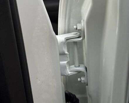 Белый Ниссан Кашкай, объемом двигателя 1.6 л и пробегом 174 тыс. км за 12999 $, фото 123 на Automoto.ua