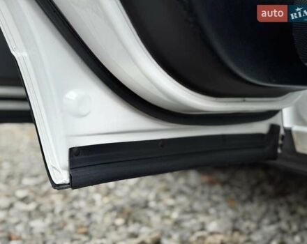 Белый Ниссан Кашкай, объемом двигателя 1.6 л и пробегом 174 тыс. км за 12999 $, фото 87 на Automoto.ua