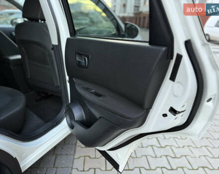 Белый Ниссан Кашкай, объемом двигателя 1.5 л и пробегом 219 тыс. км за 10899 $, фото 42 на Automoto.ua