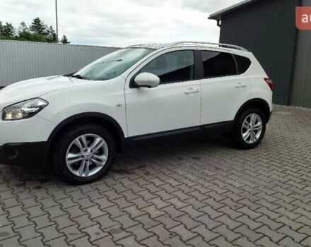 Белый Ниссан Кашкай, объемом двигателя 1.5 л и пробегом 201 тыс. км за 10500 $, фото 7 на Automoto.ua