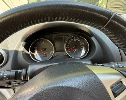 Белый Ниссан Кашкай, объемом двигателя 1.6 л и пробегом 210 тыс. км за 11900 $, фото 5 на Automoto.ua