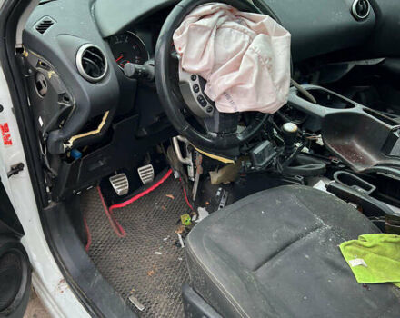 Белый Ниссан Кашкай, объемом двигателя 1.6 л и пробегом 80 тыс. км за 2600 $, фото 7 на Automoto.ua