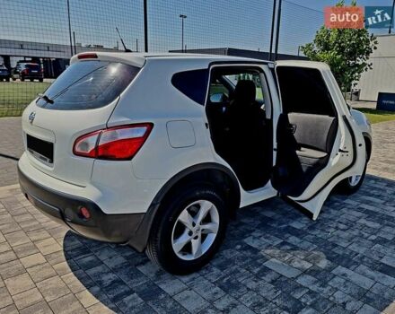 Белый Ниссан Кашкай, объемом двигателя 2 л и пробегом 162 тыс. км за 11899 $, фото 95 на Automoto.ua