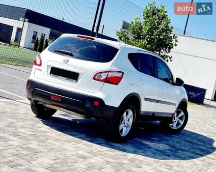 Белый Ниссан Кашкай, объемом двигателя 2 л и пробегом 162 тыс. км за 11899 $, фото 74 на Automoto.ua