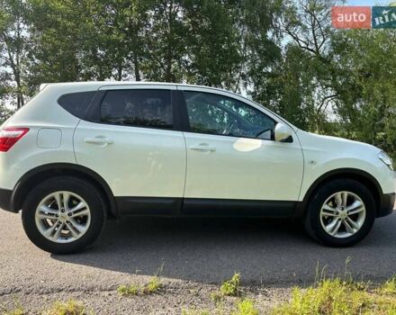 Білий Ніссан Кашкай, об'ємом двигуна 1.6 л та пробігом 233 тис. км за 11900 $, фото 7 на Automoto.ua