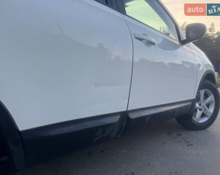 Белый Ниссан Кашкай, объемом двигателя 1.6 л и пробегом 202 тыс. км за 9500 $, фото 3 на Automoto.ua