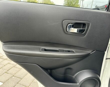 Белый Ниссан Кашкай, объемом двигателя 2 л и пробегом 193 тыс. км за 12230 $, фото 23 на Automoto.ua