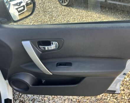 Белый Ниссан Кашкай, объемом двигателя 1.5 л и пробегом 203 тыс. км за 10699 $, фото 8 на Automoto.ua