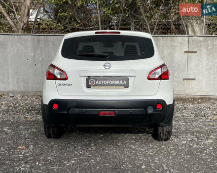 Білий Ніссан Кашкай, об'ємом двигуна 1.6 л та пробігом 156 тис. км за 9990 $, фото 9 на Automoto.ua