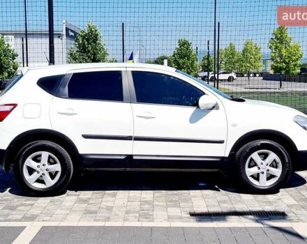 Белый Ниссан Кашкай, объемом двигателя 2 л и пробегом 162 тыс. км за 11899 $, фото 34 на Automoto.ua