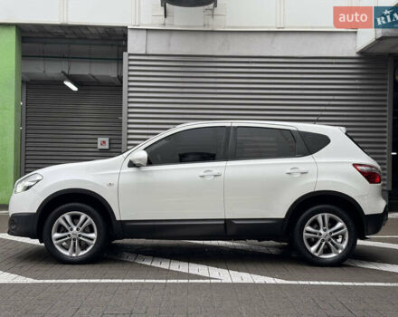 Белый Ниссан Кашкай, объемом двигателя 1.5 л и пробегом 277 тыс. км за 9300 $, фото 10 на Automoto.ua