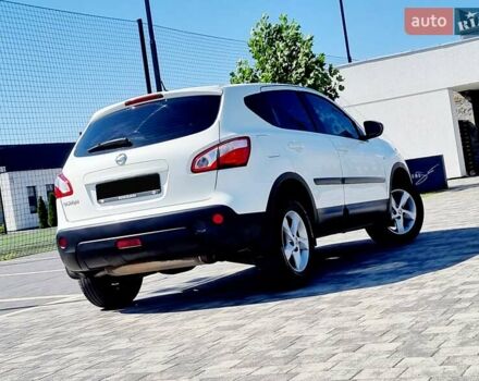 Белый Ниссан Кашкай, объемом двигателя 2 л и пробегом 162 тыс. км за 11899 $, фото 75 на Automoto.ua