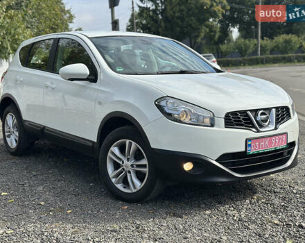Белый Ниссан Кашкай, объемом двигателя 1.5 л и пробегом 242 тыс. км за 10500 $, фото 5 на Automoto.ua