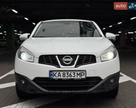 Белый Ниссан Кашкай, объемом двигателя 1.5 л и пробегом 277 тыс. км за 9300 $, фото 2 на Automoto.ua