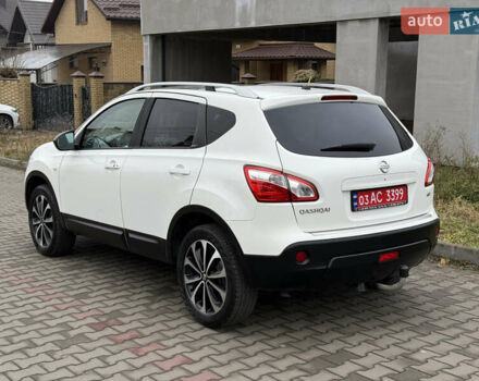 Белый Ниссан Кашкай, объемом двигателя 1.5 л и пробегом 198 тыс. км за 13500 $, фото 2 на Automoto.ua