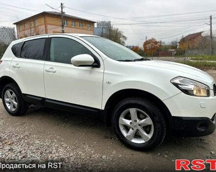Белый Ниссан Кашкай, объемом двигателя 1.6 л и пробегом 187 тыс. км за 10999 $, фото 3 на Automoto.ua