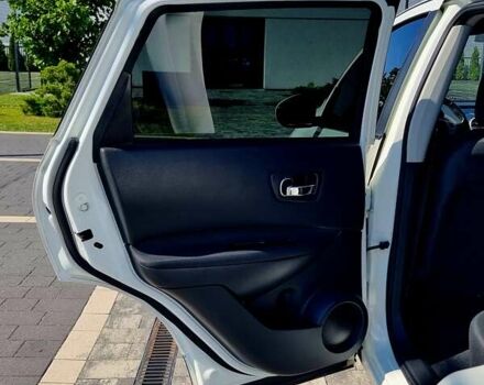 Белый Ниссан Кашкай, объемом двигателя 2 л и пробегом 162 тыс. км за 11899 $, фото 89 на Automoto.ua