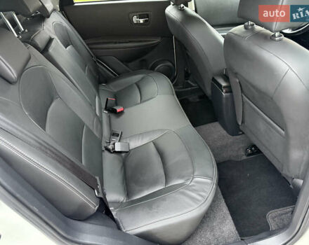 Белый Ниссан Кашкай, объемом двигателя 1.5 л и пробегом 198 тыс. км за 13500 $, фото 13 на Automoto.ua