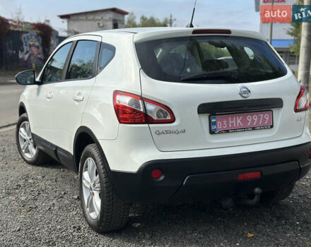 Белый Ниссан Кашкай, объемом двигателя 1.5 л и пробегом 242 тыс. км за 10500 $, фото 7 на Automoto.ua