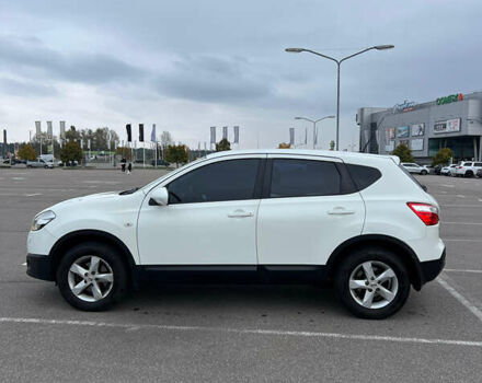 Белый Ниссан Кашкай, объемом двигателя 2 л и пробегом 129 тыс. км за 12900 $, фото 2 на Automoto.ua