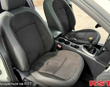 Білий Ніссан Кашкай, об'ємом двигуна 1.5 л та пробігом 197 тис. км за 12500 $, фото 7 на Automoto.ua