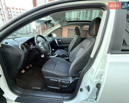 Белый Ниссан Кашкай, объемом двигателя 1.5 л и пробегом 219 тыс. км за 10899 $, фото 25 на Automoto.ua