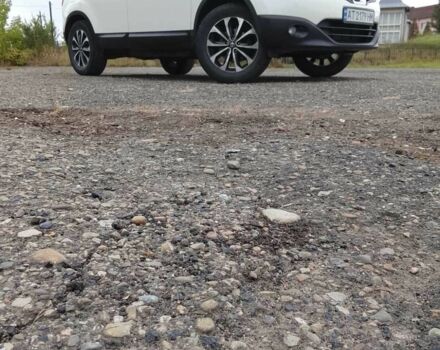 Белый Ниссан Кашкай, объемом двигателя 1.5 л и пробегом 203 тыс. км за 9700 $, фото 2 на Automoto.ua