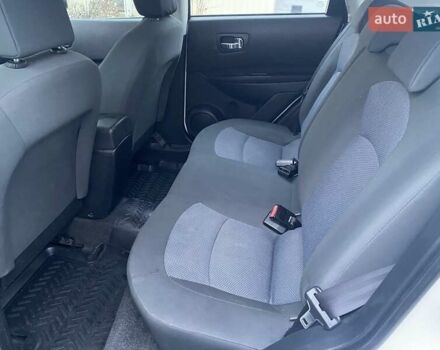 Белый Ниссан Кашкай, объемом двигателя 1.6 л и пробегом 220 тыс. км за 9800 $, фото 44 на Automoto.ua