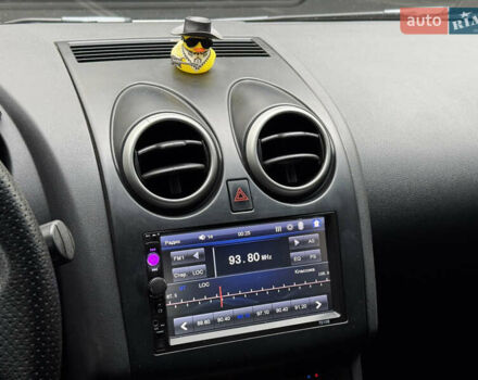 Белый Ниссан Кашкай, объемом двигателя 1.5 л и пробегом 277 тыс. км за 9300 $, фото 23 на Automoto.ua