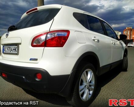 Белый Ниссан Кашкай, объемом двигателя 1.6 л и пробегом 223 тыс. км за 10200 $, фото 3 на Automoto.ua