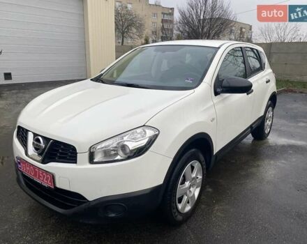 Белый Ниссан Кашкай, объемом двигателя 1.6 л и пробегом 220 тыс. км за 9800 $, фото 32 на Automoto.ua