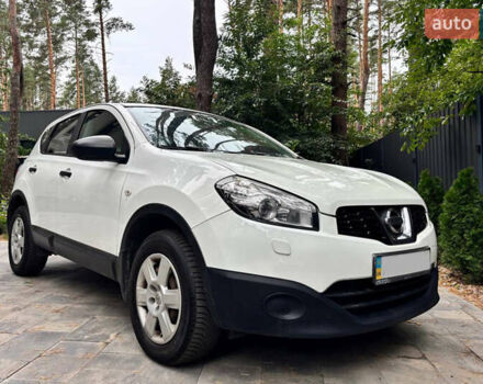 Белый Ниссан Кашкай, объемом двигателя 2 л и пробегом 120 тыс. км за 12500 $, фото 3 на Automoto.ua