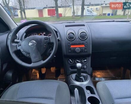 Белый Ниссан Кашкай, объемом двигателя 1.6 л и пробегом 220 тыс. км за 9800 $, фото 45 на Automoto.ua