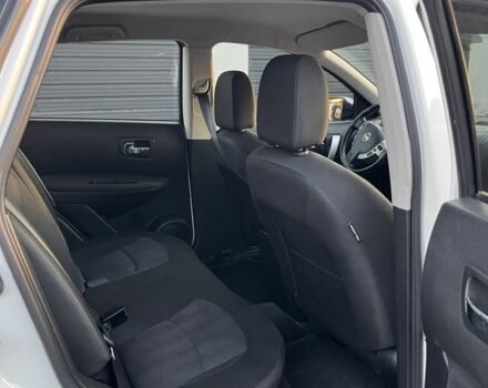 Білий Ніссан Кашкай, об'ємом двигуна 2 л та пробігом 214 тис. км за 10800 $, фото 5 на Automoto.ua