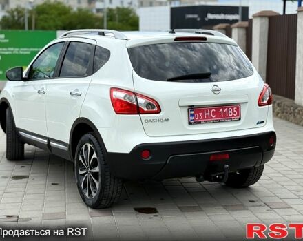 Білий Ніссан Кашкай, об'ємом двигуна 1.5 л та пробігом 197 тис. км за 12500 $, фото 3 на Automoto.ua