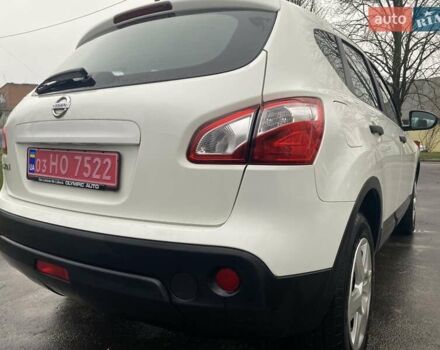 Белый Ниссан Кашкай, объемом двигателя 1.6 л и пробегом 220 тыс. км за 9800 $, фото 6 на Automoto.ua