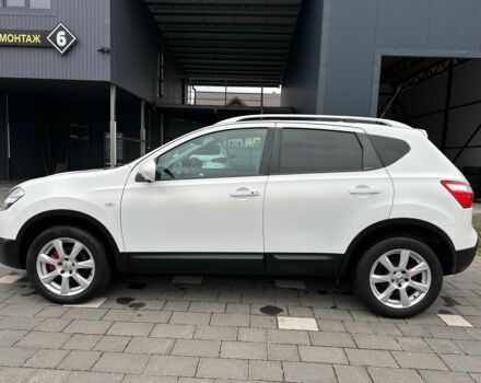 Белый Ниссан Кашкай, объемом двигателя 2 л и пробегом 193 тыс. км за 12230 $, фото 3 на Automoto.ua