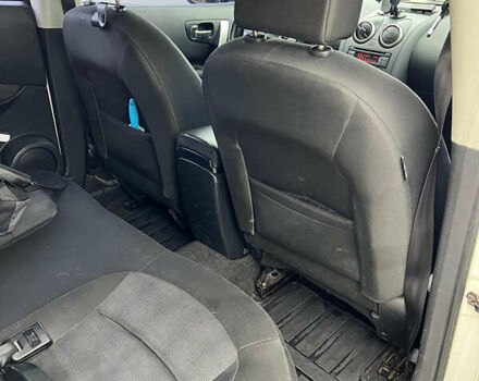 Белый Ниссан Кашкай, объемом двигателя 2 л и пробегом 129 тыс. км за 12900 $, фото 6 на Automoto.ua