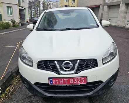 Белый Ниссан Кашкай, объемом двигателя 1.5 л и пробегом 181 тыс. км за 11800 $, фото 2 на Automoto.ua